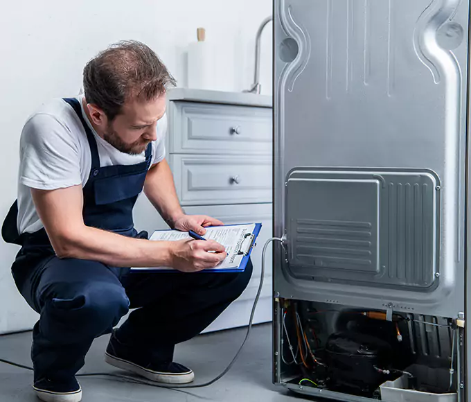 Why Quincy, MA Homeowners Choose Quincy Appliance Pro for Refrigerator Leak Repair?